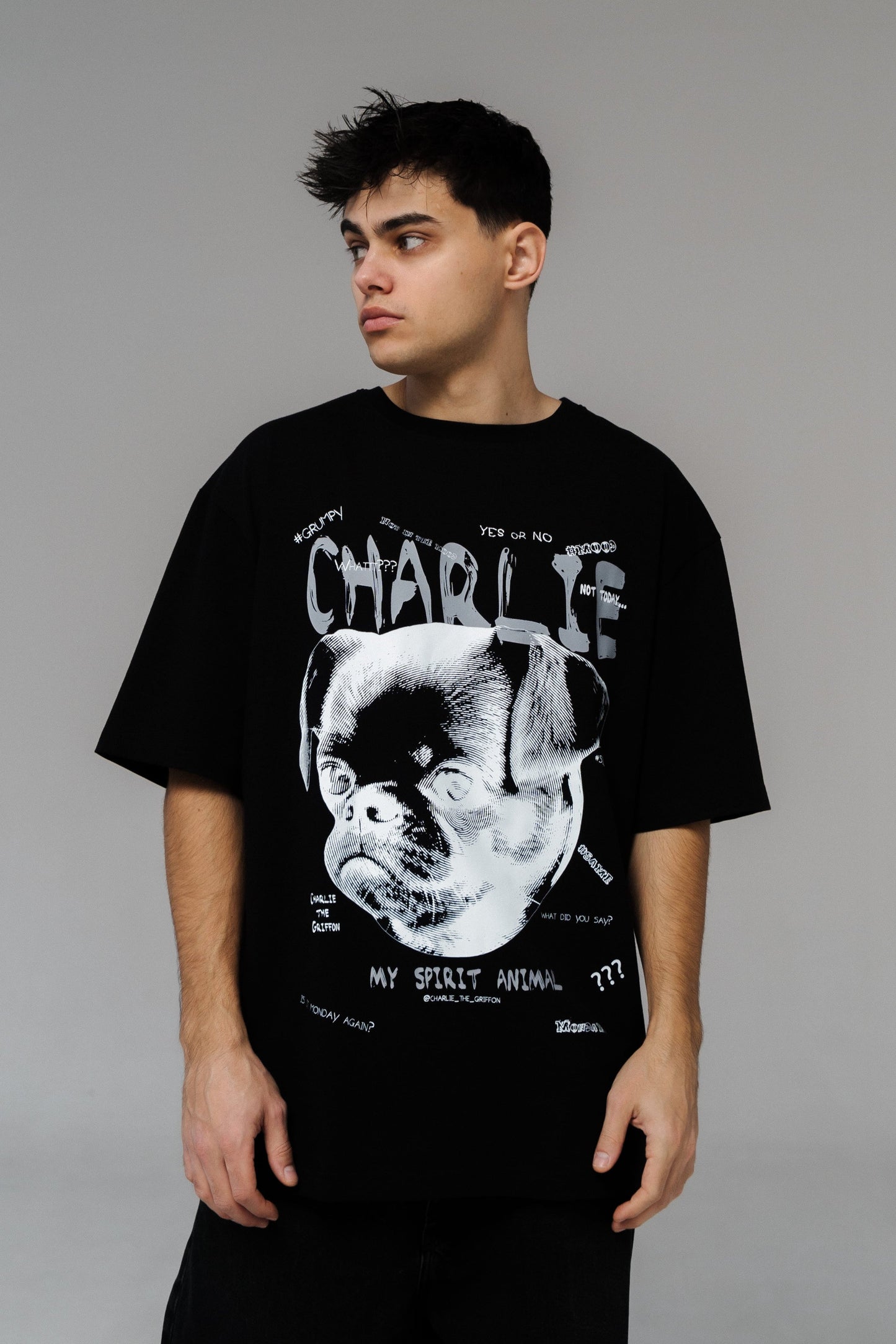 Charlie griffon t-shirt
Charlie griffon Merch
Black oversized t shirt