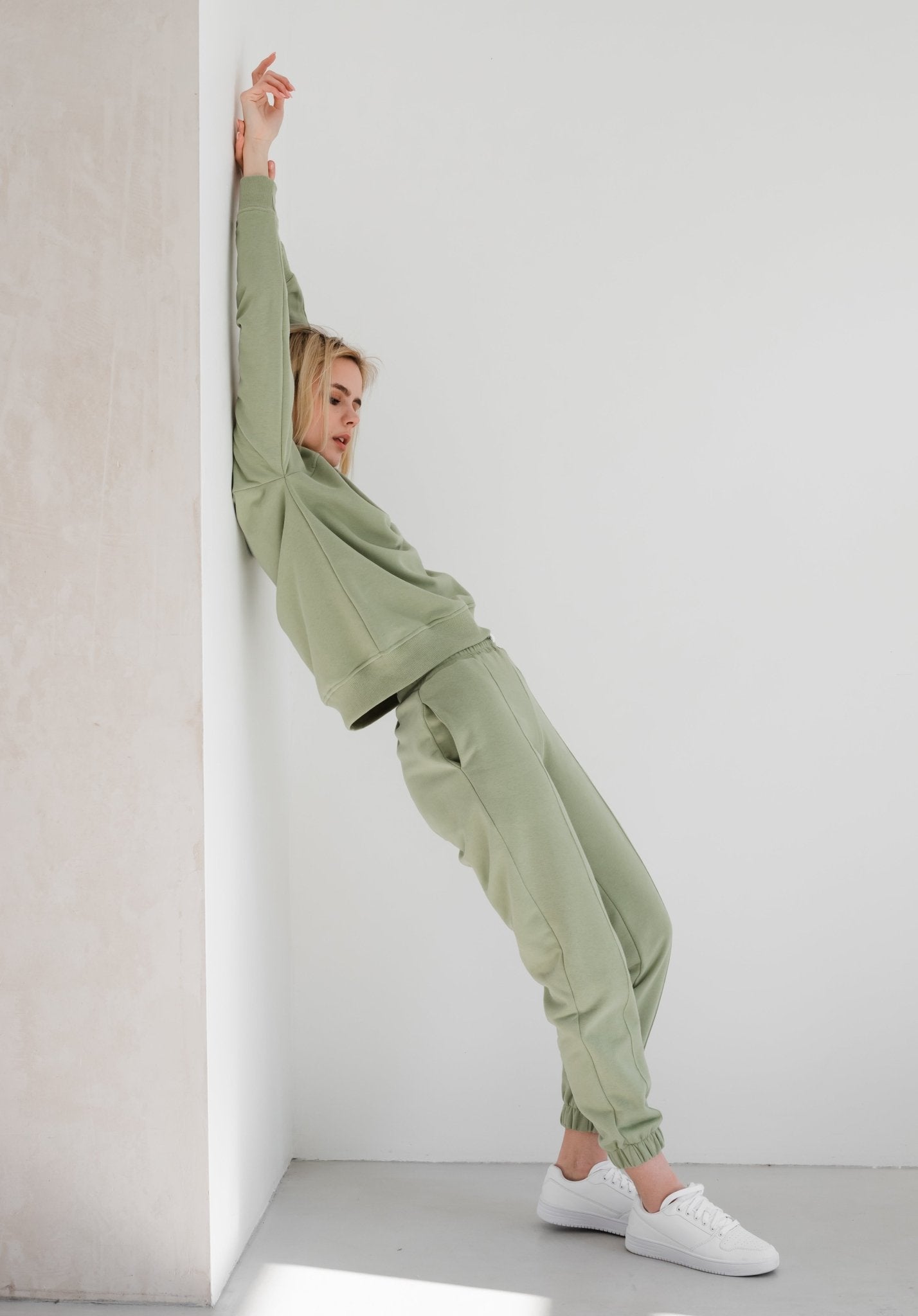 Olive sweatshirt premium quality - Zlitay