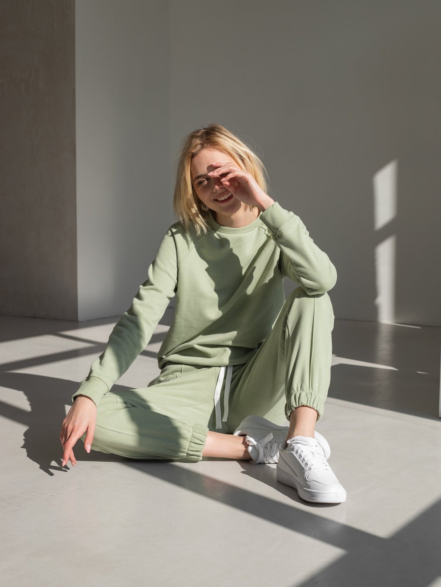 Olive sweatshirt premium quality - Zlitay
