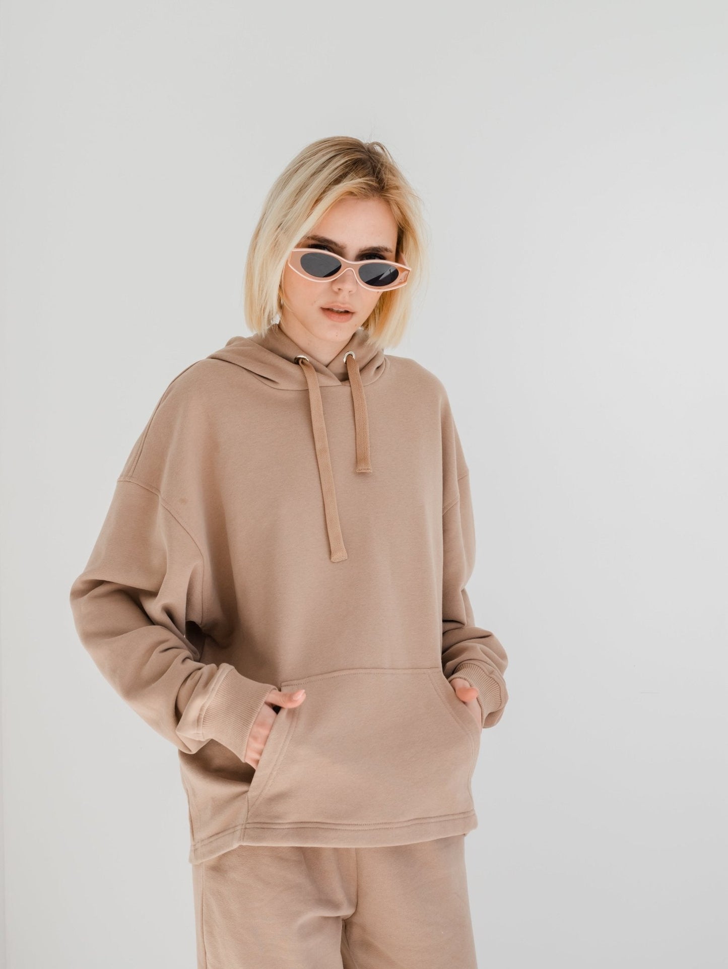 Cozy and Stylish Oversized Cappuccino Hoodie - Zlitay