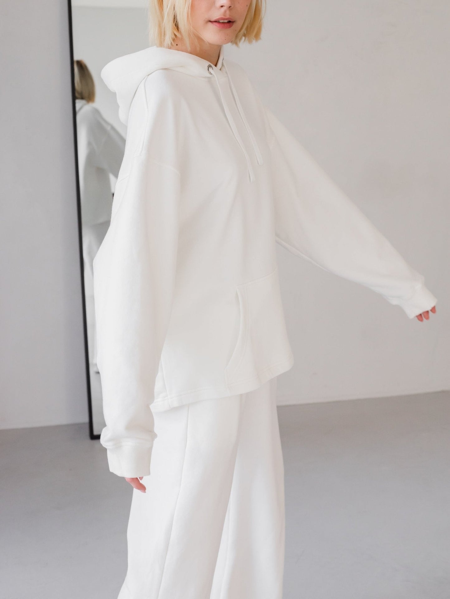 Milky White Oversized Hoodie - Soft Elegance & Comfort - Zlitay