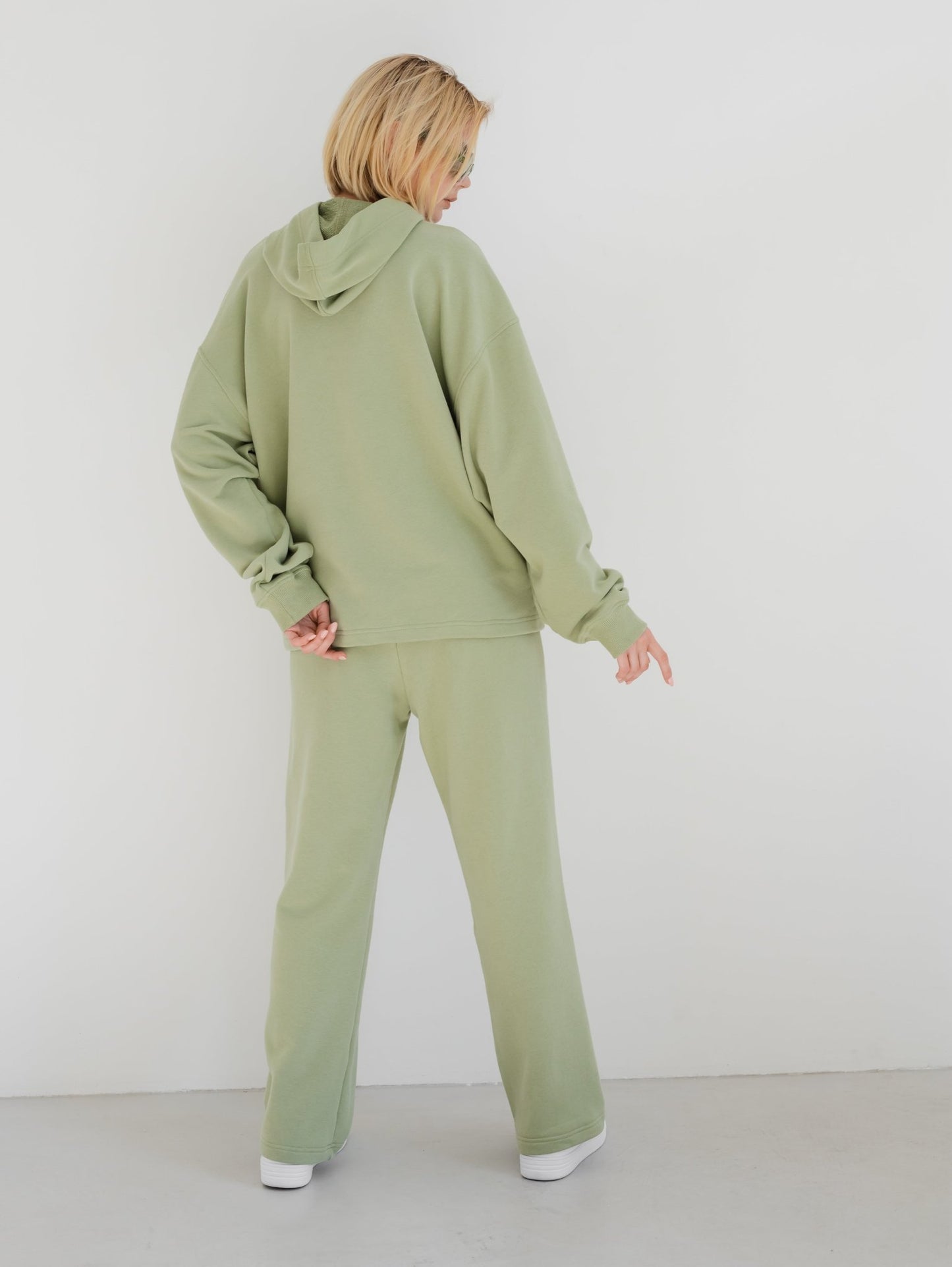 Olive Green Oversized Hoodie - Stylish Comfort in a Natural Hue - Zlitay