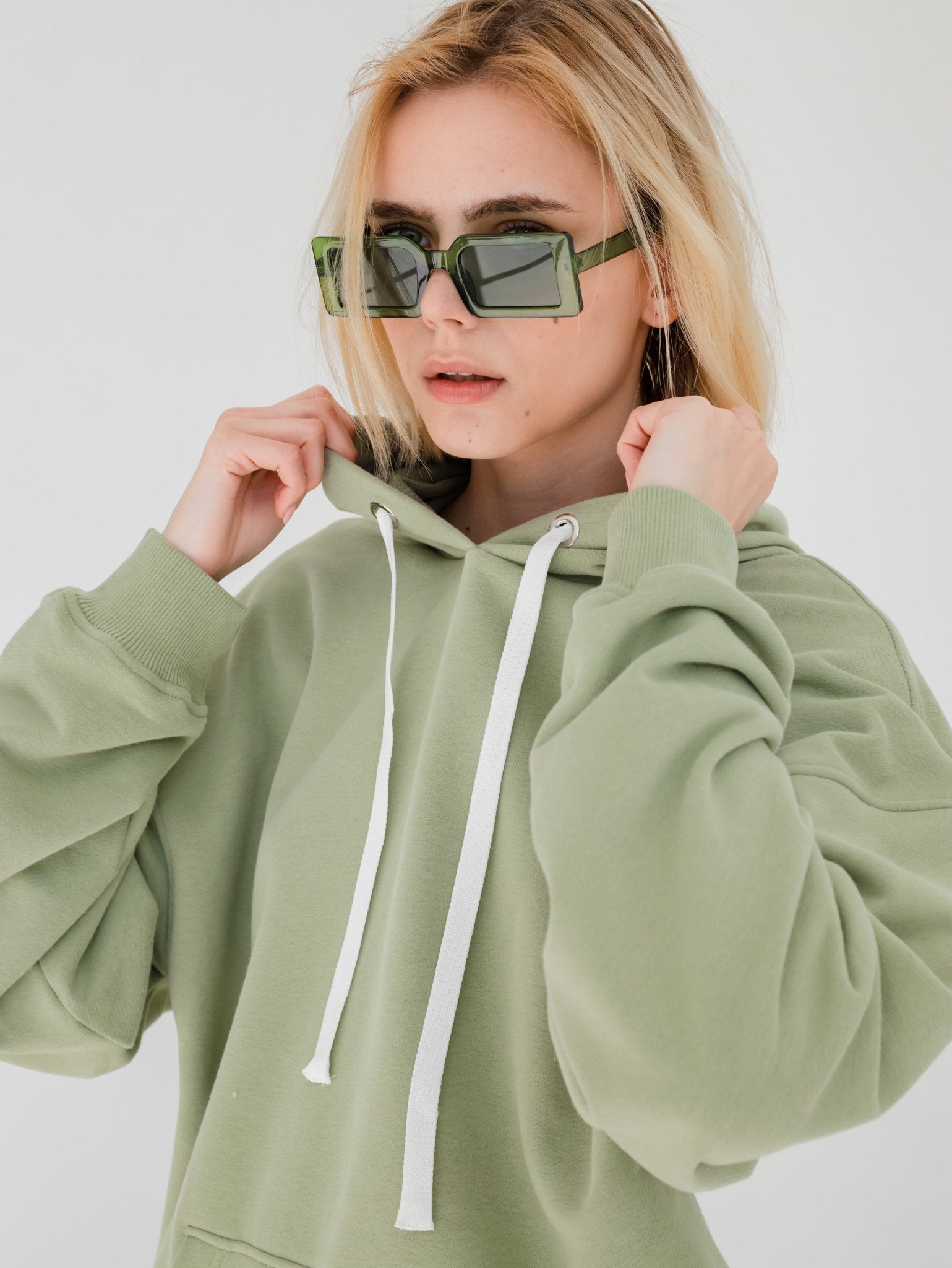 Olive Green Oversized Hoodie - Stylish Comfort in a Natural Hue - Zlitay