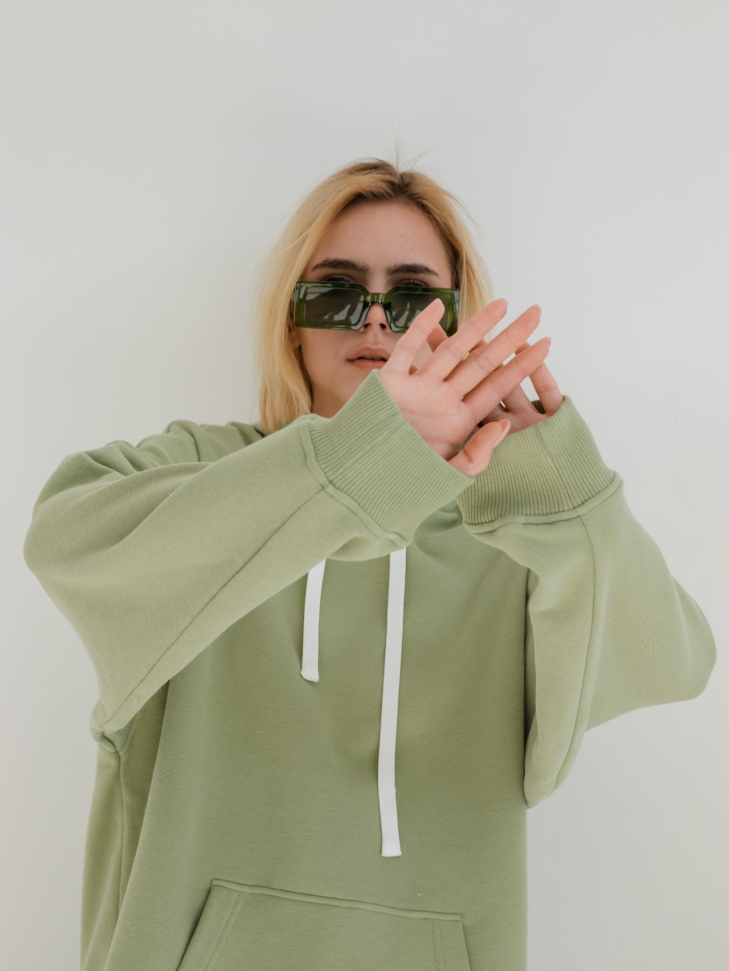 Olive Green Oversized Hoodie - Stylish Comfort in a Natural Hue - Zlitay